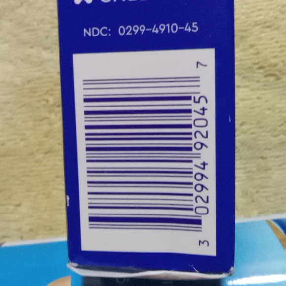 (3) DIFFERIN PRODUCTS: LG GEL TUBE, PORE-MINIMIZING TONER, OIL ABSORBING MOISTUR - Picture 5 of 5